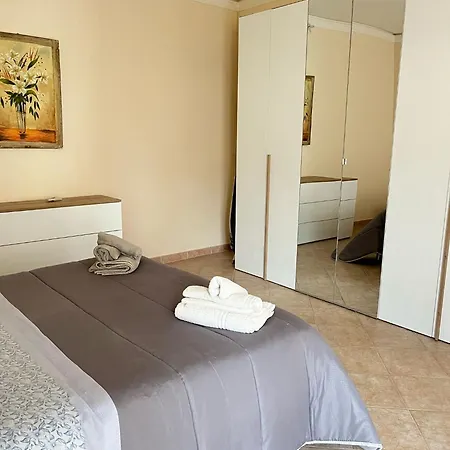 Casa Di Mattia דירה *